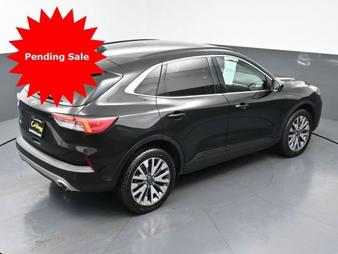 Used 2022 Ford Escape Titanium image 46