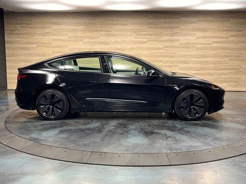 Used 2025 Tesla Model 3 Long Range image 25