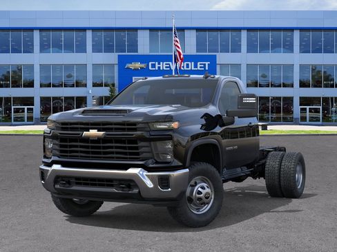 New 2026 Chevrolet Silverado 3500 W/T w/ WT Convenience Package AWD/4WD image 6