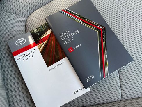 Used 2020 Toyota Corolla LE FWD image 33