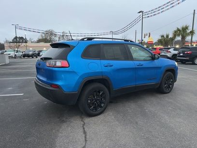 Used 2023 Jeep Cherokee Altitude Lux