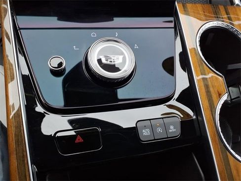 Used 2025 Cadillac Escalade ESV Sport Platinum image 25