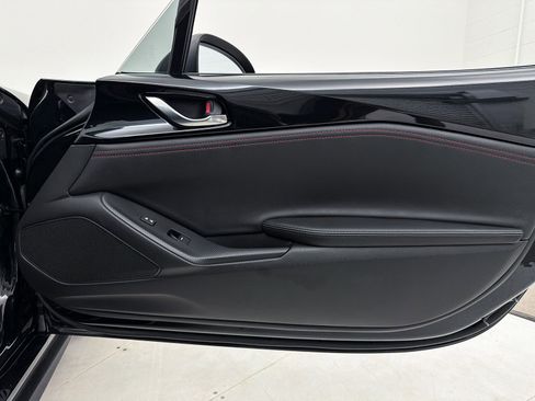 Used 2016 MAZDA MX-5 Miata Club w/ Brembo/BBS Package image 26