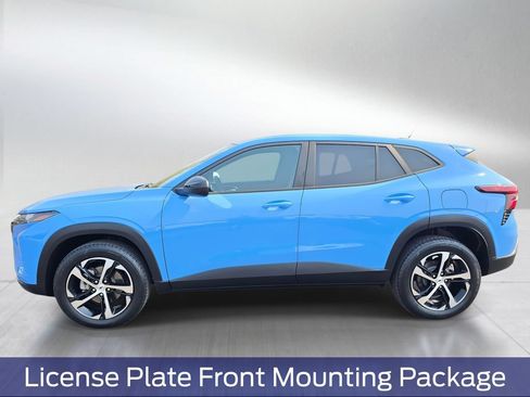 Used 2024 Chevrolet Trax RS w/ Driver Confidence Package FWD image 3