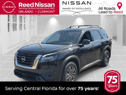 New 2025 Nissan Pathfinder SV w/ SV Premium Package