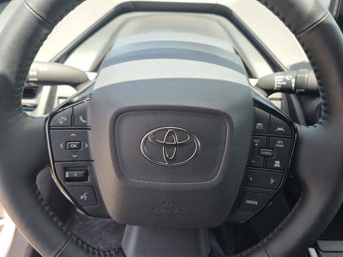 Used 2025 Toyota Prius Limited w/ Limited Premium Package FWD image 22