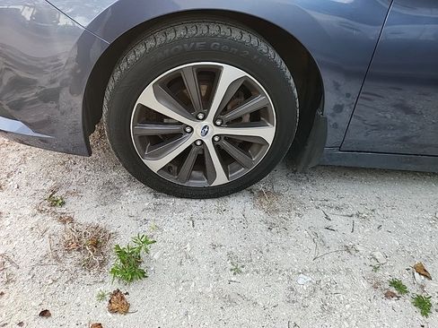 Used 2015 Subaru Legacy 2.5i Limited image 8