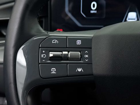 Certified 2024 Kia EV9 Light Long Range RWD image 35