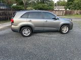Used 2014 Kia Sorento LX image 6