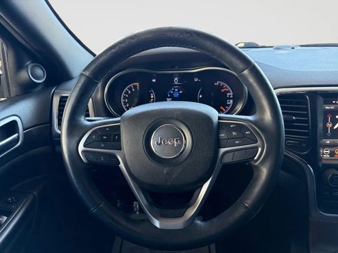 Used 2018 Jeep Grand Cherokee Altitude image 28