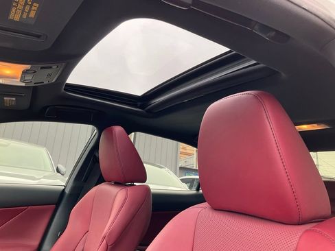 Used 2016 Lexus IS 200t w/ F Sport Package RWD image 21