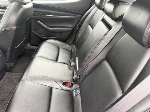 Used 2022 MAZDA MAZDA3 s FWD image 11