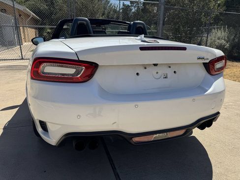 Used 2019 FIAT 124 Spider Abarth w/ Convenience Group RWD image 13