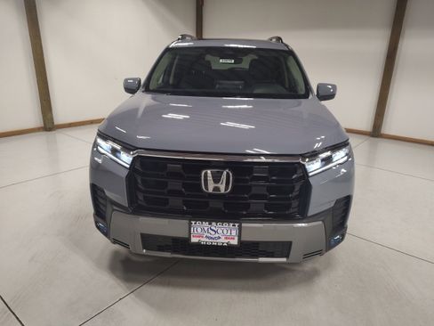 New 2026 Honda Pilot image 3
