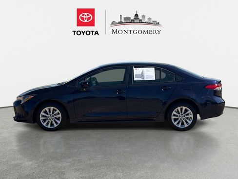 Used 2024 Toyota Corolla LE w/ LE Convenience Package image 6