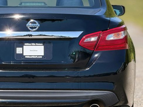 Used 2018 Nissan Altima 2.5 S w/ S Convenience Package image 14