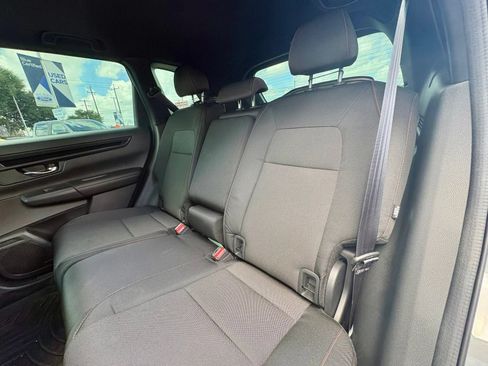 Used 2025 Honda CR-V Sport image 9