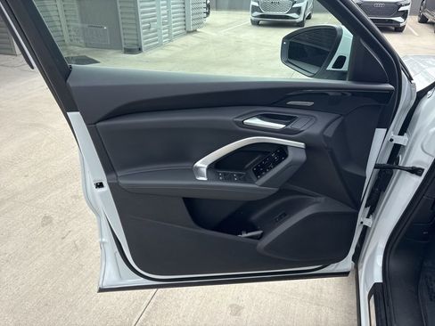 Used 2025 Audi Q5 Premium Plus w/ Premium Plus image 10