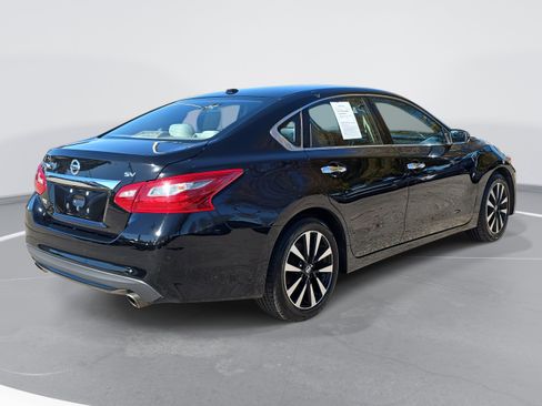 Used 2018 Nissan Altima 2.5 SV image 5