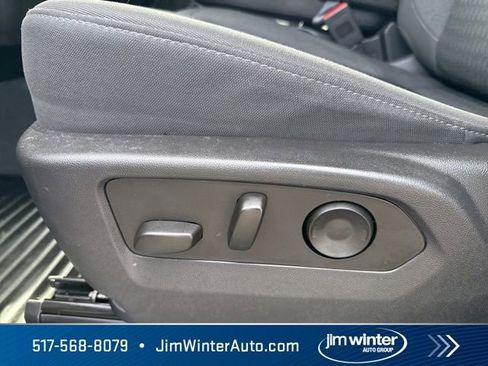 Used 2023 GMC Sierra 1500 SLE image 24