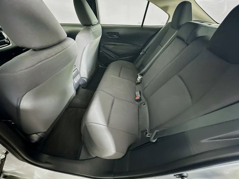 Used 2025 Toyota Corolla LE image 26