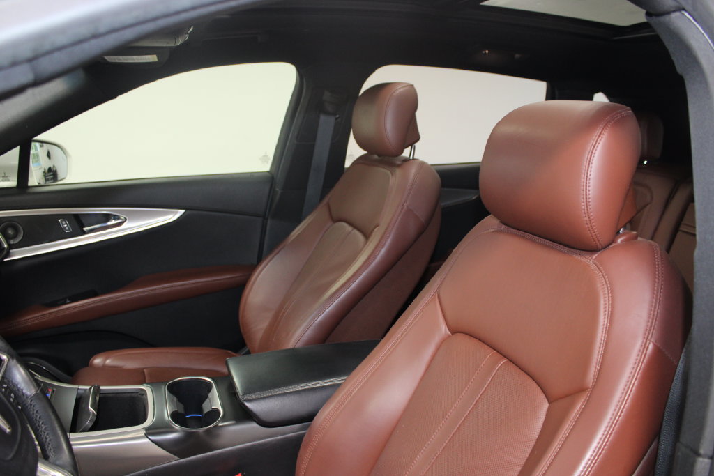 Used 2020 Lincoln Nautilus Reserve w/ Equipment Group 201A FWD image 13