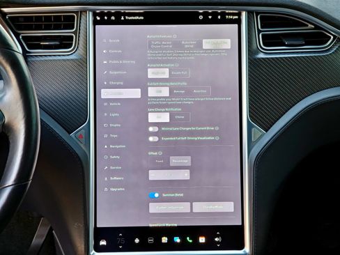 Used 2017 Tesla Model X 100D AWD/4WD image 26