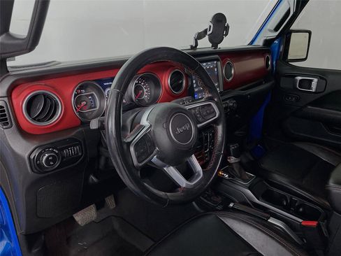 Used 2021 Jeep Gladiator Rubicon image 12