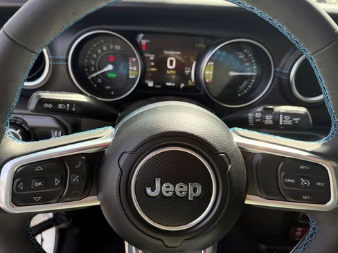 Used 2023 Jeep Wrangler Unlimited Rubicon 4xe w/ Steel Bumper Group AWD/4WD image 35