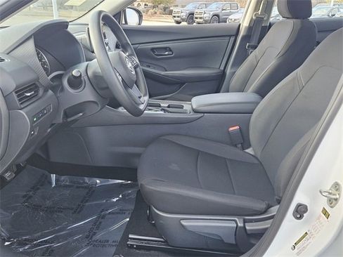 Used 2025 Nissan Sentra S image 5