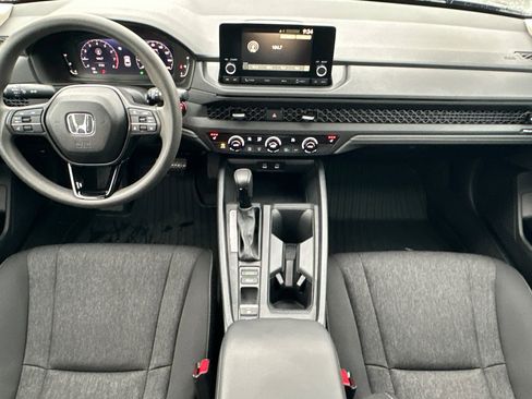 Certified 2025 Honda Accord SE image 13