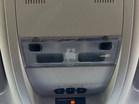 Used 2011 GMC Sierra 2500 SLT w/ SLT Convenience Package image 26