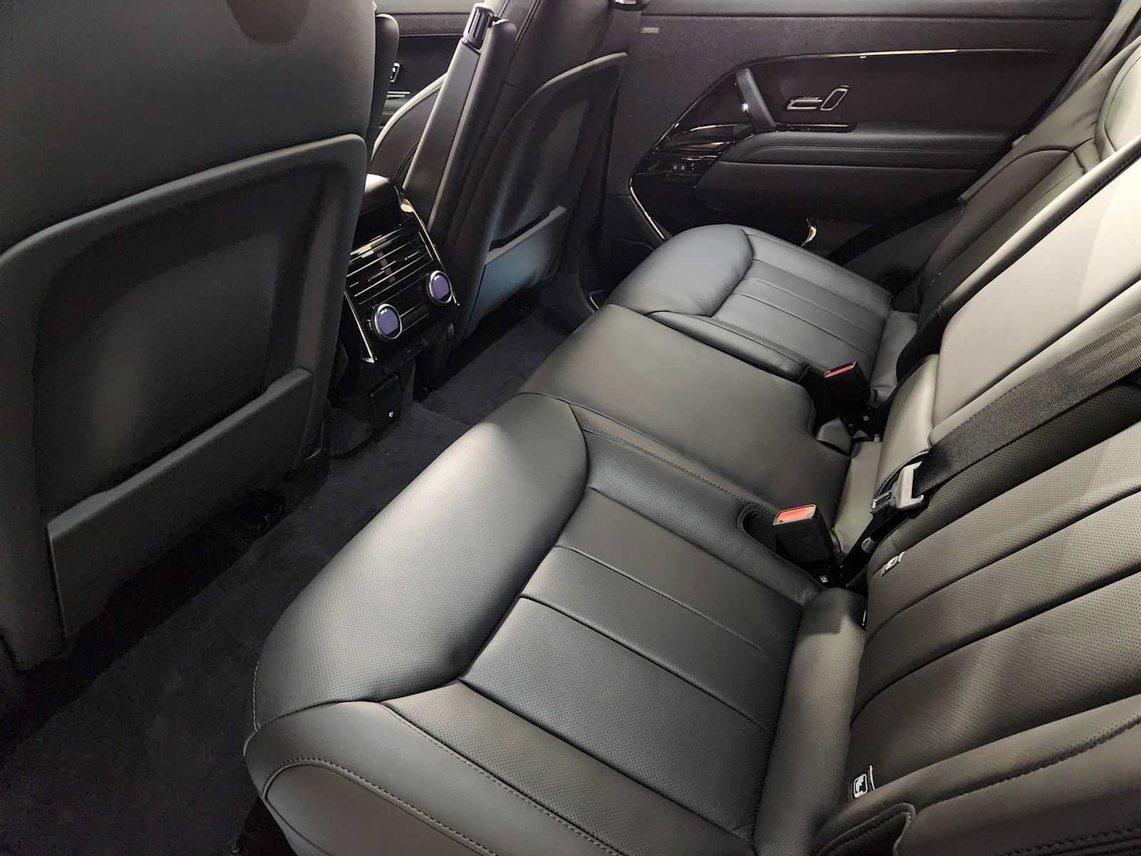 New 2026 Land Rover Range Rover Sport Dynamic SE AWD/4WD image 29