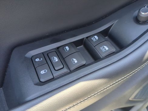 Used 2023 Jeep Grand Cherokee Laredo w/ Luxury Tech Group I AWD/4WD image 21