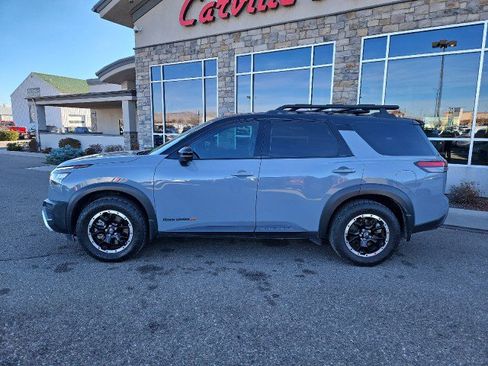 Used 2023 Nissan Pathfinder Rock Creek image 2