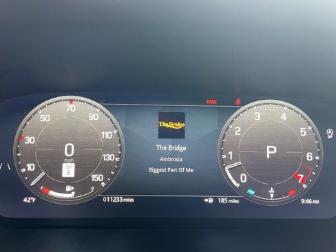 Used 2024 Land Rover Defender 110 X-Dynamic SE image 22