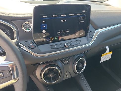 New 2026 Chevrolet Blazer LT image 24