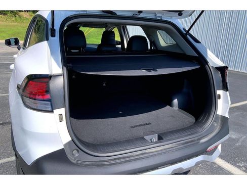 Used 2025 Kia Sportage EX FWD image 25