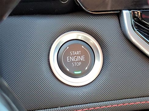 Used 2024 Chevrolet Colorado Z71 w/ Z71 Convenience Package 2 image 23