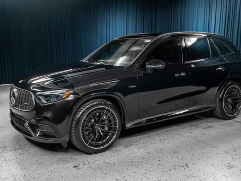 New 2025 Mercedes-Benz GLC 43 AMG 4MATIC image 1