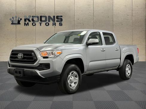 Used 2023 Toyota Tacoma SR image 1
