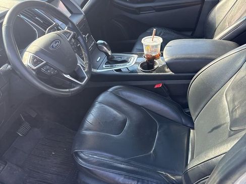 Used 2017 Ford Edge Titanium w/ Equipment Group 301A AWD/4WD image 3