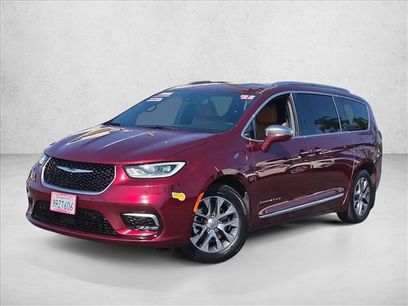 Used 2022 Chrysler Pacifica Pinnacle