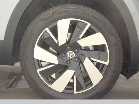 Used 2026 Volkswagen Atlas Cross Sport SE AWD/4WD image 11