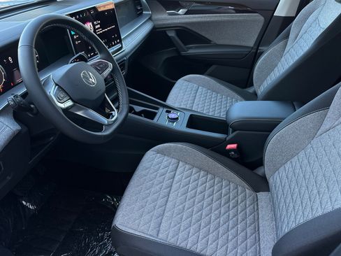 New 2025 Volkswagen Tiguan S image 10