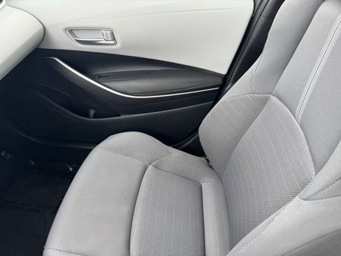 Certified 2025 Toyota Corolla SE image 20