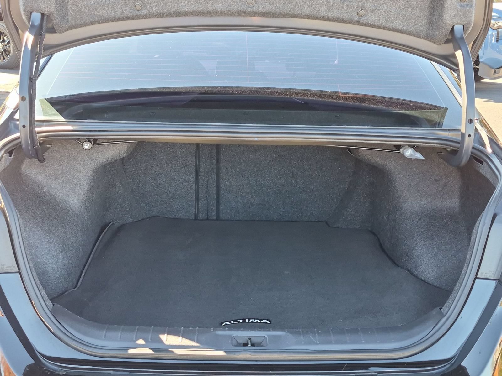 Used 2020 Nissan Altima 2.5 S FWD image 31