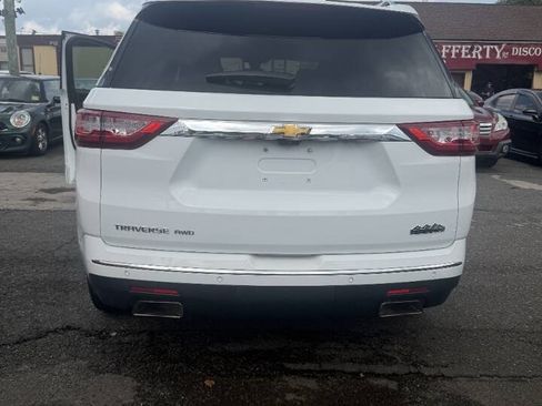 Used 2018 Chevrolet Traverse High Country AWD/4WD image 19
