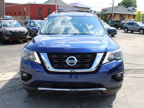Used 2020 Nissan Pathfinder SV AWD/4WD image 11