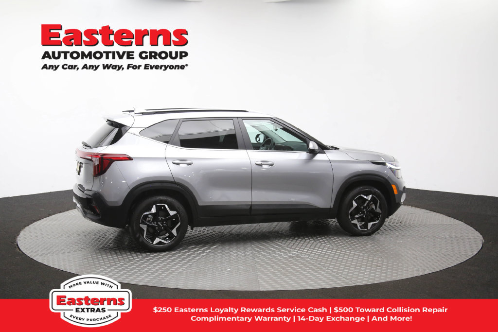 Used 2024 Kia Seltos EX AWD/4WD image 46